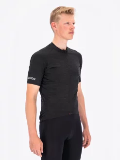 FUSION C3 Cykel Jersey – Str. M – Black -Cykler Salgsbutik C3 Cycling jersey 0198 Black 1f 4274357 750x 1 3